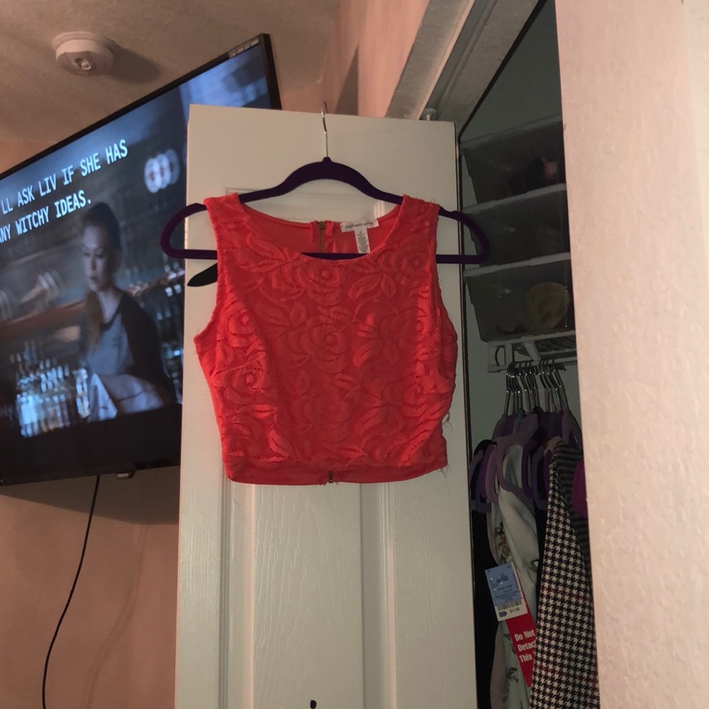 Cropped Top